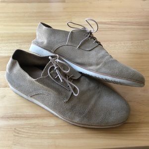 Nisolo Travel Derby Stone Shoe